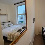 Bros Inn Hotel