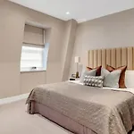 4 Bedrooms Of Comfort And Style In London