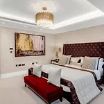 4 Bedrooms Of Comfort And Style In London