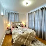 Hyde Park Comfortable Family Apartment