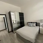 Modern 2Bed Warehouse Conversion Apartment For 6 People - London