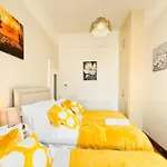 Mile End Road Apartment London By Smart Corporate Stays
