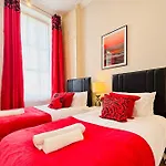 Mile End Road Apartment London By Smart Corporate Stays
