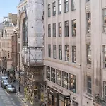 Stylish And Modern Apartments In Vibrant Soho Unbeatable Location Wdg