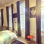 Monroe - Central London Studio In Prime Location