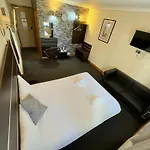 Epsilon Hotel