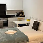 Euston Station Private Bedrooms 106 2