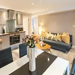 Stylish 2Bed At Central Line Near Nottinghill