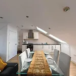 Lovely Double Bed Room