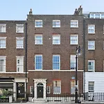 Cosy Flat In Central Mayfair