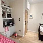 301 Self Contained Studio In Heart Of London