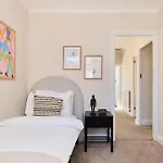 The Randall Retreat - Spacious 4Bdr Home With Garden