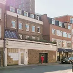 New Luxury 2 Bed 2 Bath Flat E14