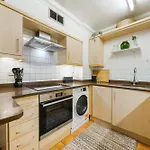 Fitzrovia Apartment - Walk To Soho & West End