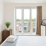 Spacious 2Br Acton Apartment - Modern Comfort
