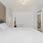 Paddington, Modern 2 Bedroom Apartment