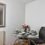Luxury 1 Bed Tower Bridge