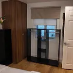Ideal 2Bhk In Upper Berkeley Bk1