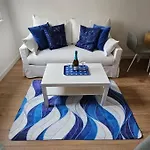 Your Comfy London Nest