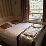Warwick Road Rooms