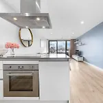 Spacious Modern 2Br Apartment In The Heart Of London