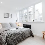 Stunning 2 Bedroom Apartment In Liverpool Street