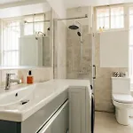 The Egerton - Luxury Apartments