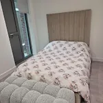 Battersea 2Br Apartment