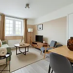 Spacious 2-Bedroom Apartment In Crystal Palace