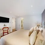 Stay in Marble Arch