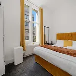 Elegant 3 Bedroom Apartment On Oxford Street Luxury Living In Central London 2Gc