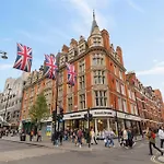 Elegant 3 Bedroom Apartment On Oxford Street Luxury Living In Central London 2Gc