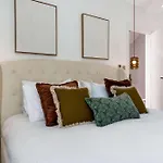 Madestays Premium Knightsbridge Townhouse