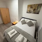 Guest Home In Vauxhall