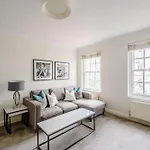 Pelham Court Apartments