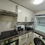 Queensborough Apartment, Central London
