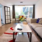 Luxury 2 Bedroom Apartment By Al Faisal
