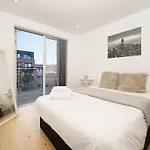 Modern 1Br Escape Prime North London