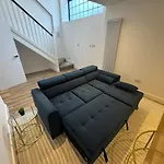 Cosy & Modern Home In Fulham