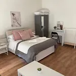 Chic Notting Hill Studio In Prime Central Location