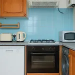 Large Flat In Quiet Area Near Seven Sisters