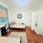 Cricklewood Broadway Guest Home