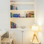 Well-Connected 2Bd Flat In Elephant & Castle