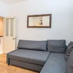 Well-Connected 2Bd Flat In Elephant & Castle