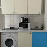 Lovely Ground Floor Miles Apartment