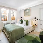5 Mins Walk To Selfridges, Mayfair Retreat