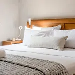 Parkside 3Br Flat In Stoke Newington With Parking