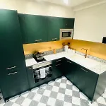 London 99 Apartment, Top Trendy Location