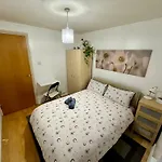 Cozy Room Close To Canary Wharf, The O2 And Excel London