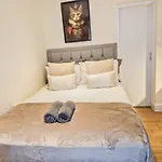 Chic 2-Bedroom Flat In Vauxhall Near The Oval